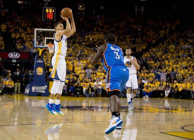 通过果断的 通过果断的